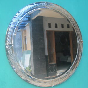 MG 004081 Round Wall Mirror Decor
