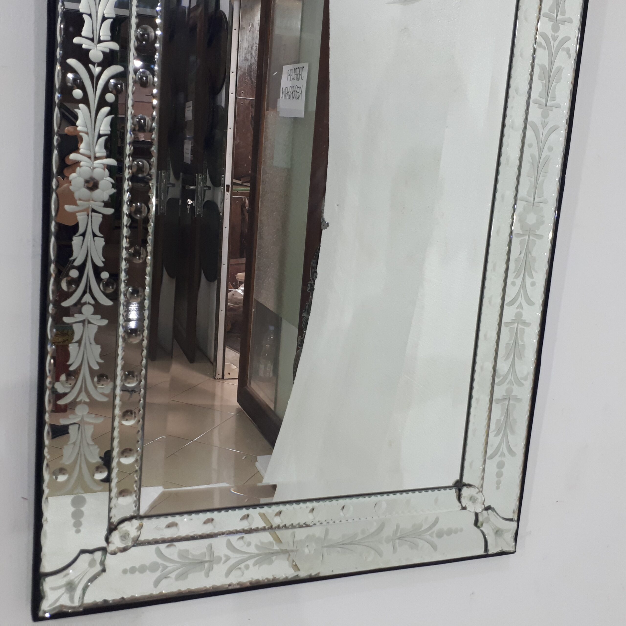 MG 001008 Venetian Mirror Tiara Large - Image 3