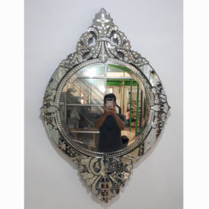 MG 002030 Venetian Round Mirror