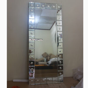 MG 004069 Wall Mirror Square List Bubble