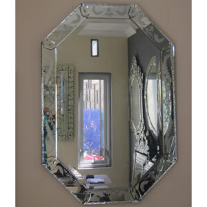 MG 004610 Octagonal Mirror Bathroom