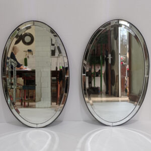 MG 004693 Oval Wall Mirror Bathroom