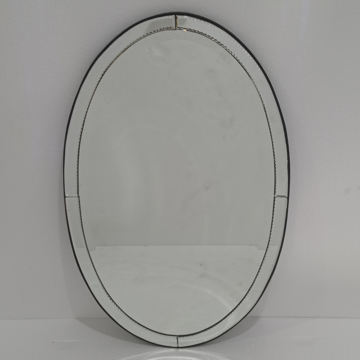 MG 004693 Oval Wall Mirror Bathroom - Image 3