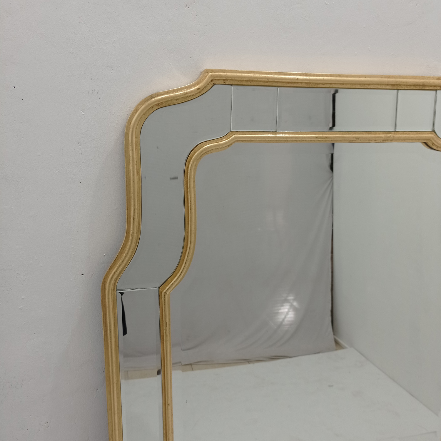 MG 004711 Wooden Wall Mirror List Frame Gold - Image 3