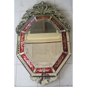 MG 005042 Venetian Mirror Oval Red