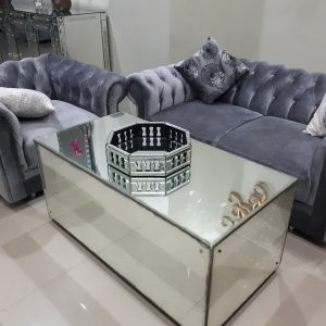 MG 006130 Table Living Room Box Antique