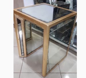 MG 006210 Antique Mirror Table Gold
