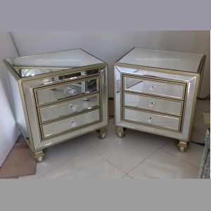 MG 006211 Bedside Mirror Table Gold With 3 Drawers