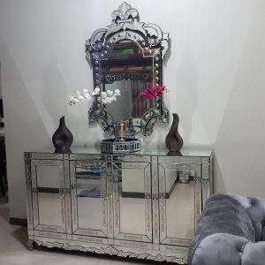 MG 006248 Furniture Mirror Cabinet And Bubble Venetian Mirror