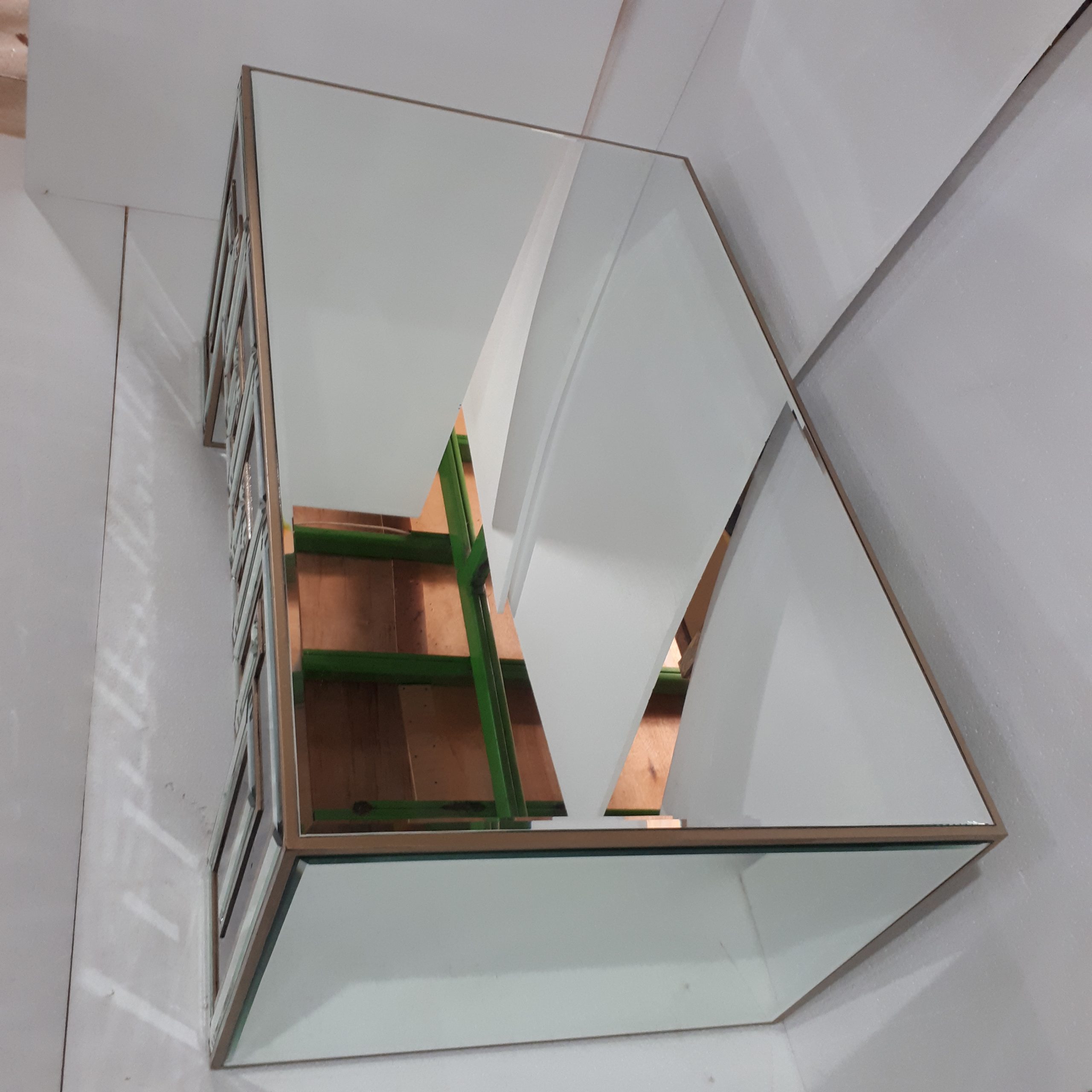 MG 006266 Table Mirrored Furniture - Image 4