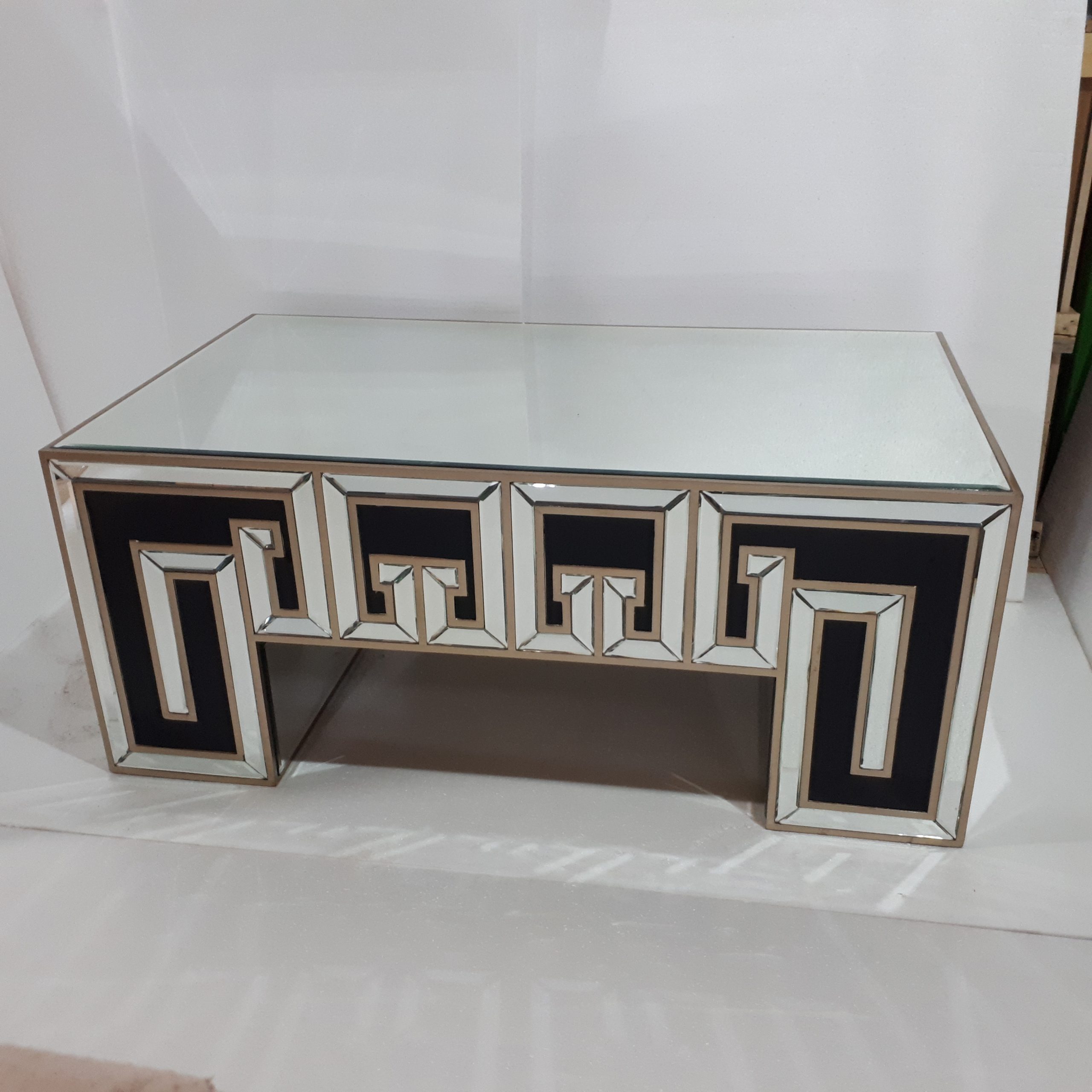 MG 006266 Table Mirrored Furniture