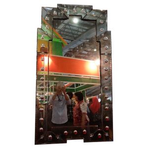 MG 014046 Antique Style Mirror