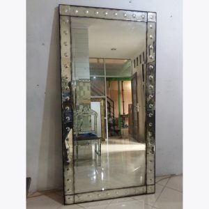 MG 014077 Rectangular Antique Mirror