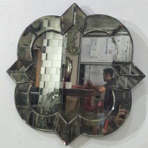 MG 014116 Antique Mirror Wall Vigo