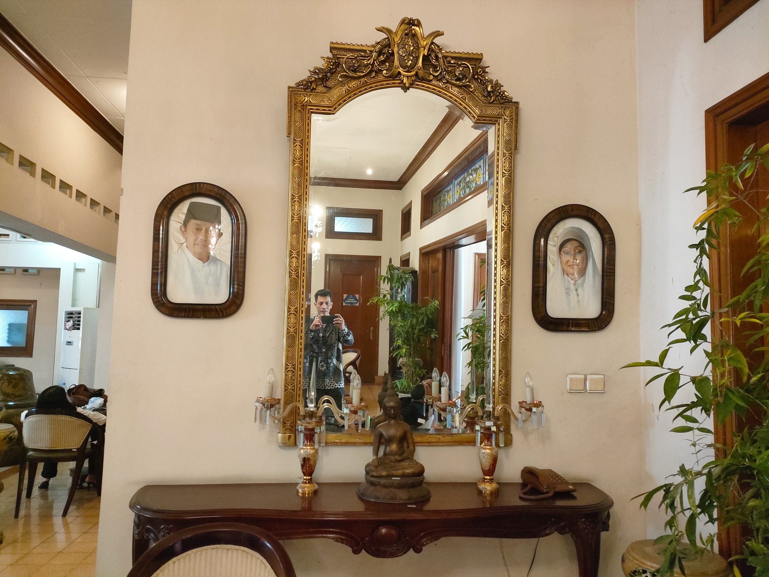 MG 030117 Wooden Wall Mirror Carved - Image 5