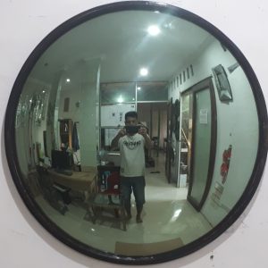 MG 050022 Convex green with list black antique (1)