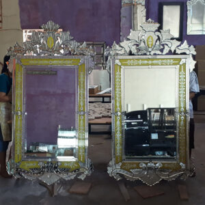 MG 080001 Venetian Large Mirror Yellow