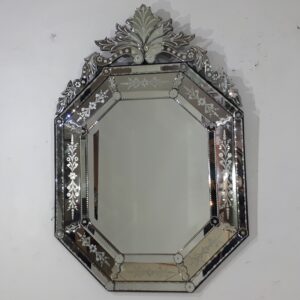 MG 080066 Octagonal Venetian Mirror