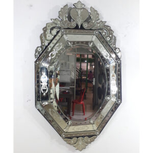 MG 080068 Octagonal Mahkota Venetian Mirror