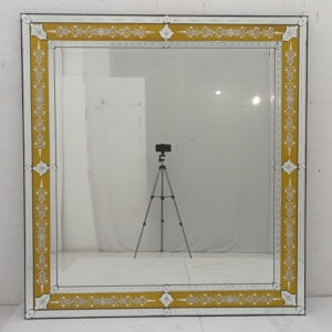 MG 080103 Venetian Wall Mirror List Gold