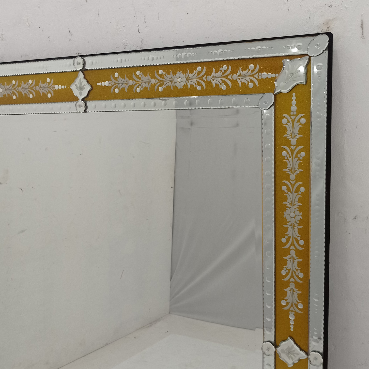 MG 080103 Venetian Wall Mirror List Gold - Image 6