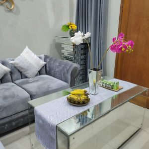 MG 006262 Table Mirror Living Room